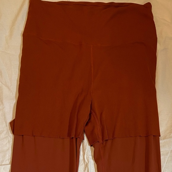 Nike luxe yoga pant. Size large. - Picture 5 of 5